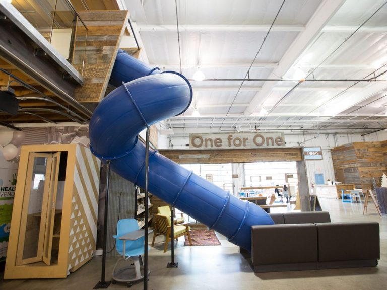 25 Unbelievably Cool Offices That'll Make You Want To Relocate DailyForest