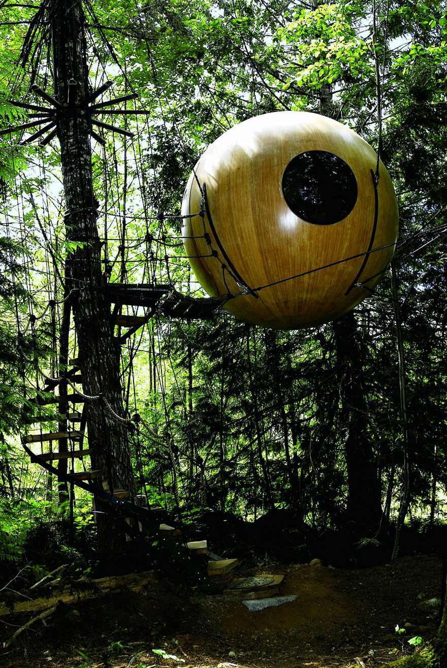 Free Spirit Sphere Treehouse