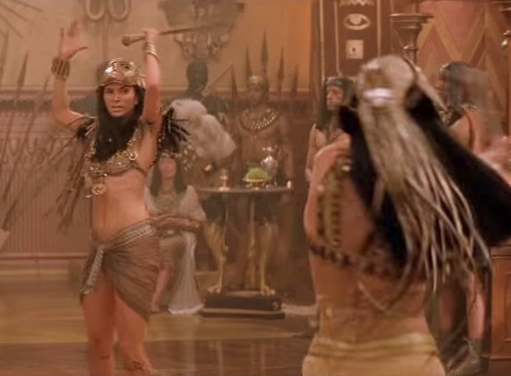 The Mummy Returns Meemas Skirt Is Not Battle Friendly