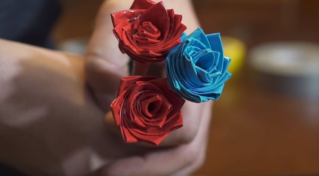 DIY Pen Top Roses