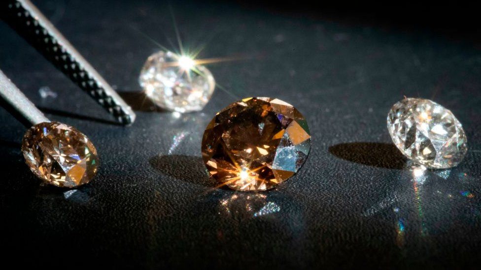 Lab Made Diamonds Look The Same And Cost Way Less