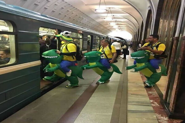 Brasileños En El Metro De Moscú