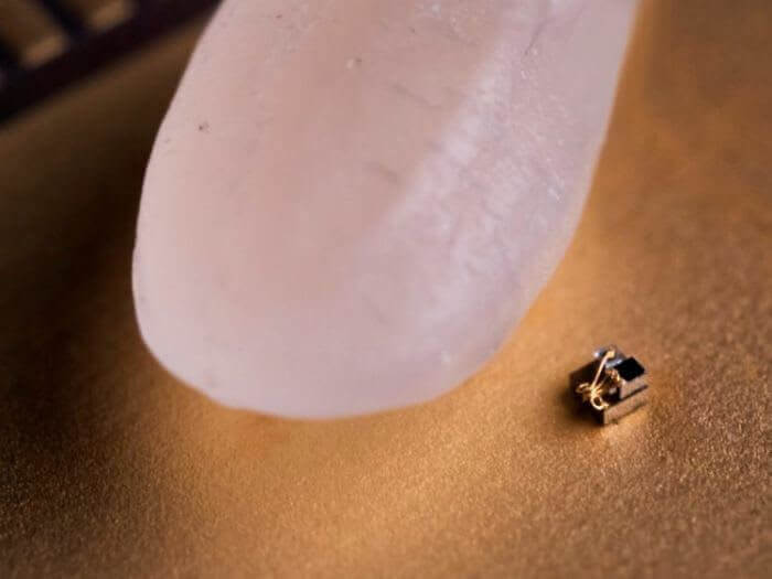 Smallest Computer And Grain Of Rice