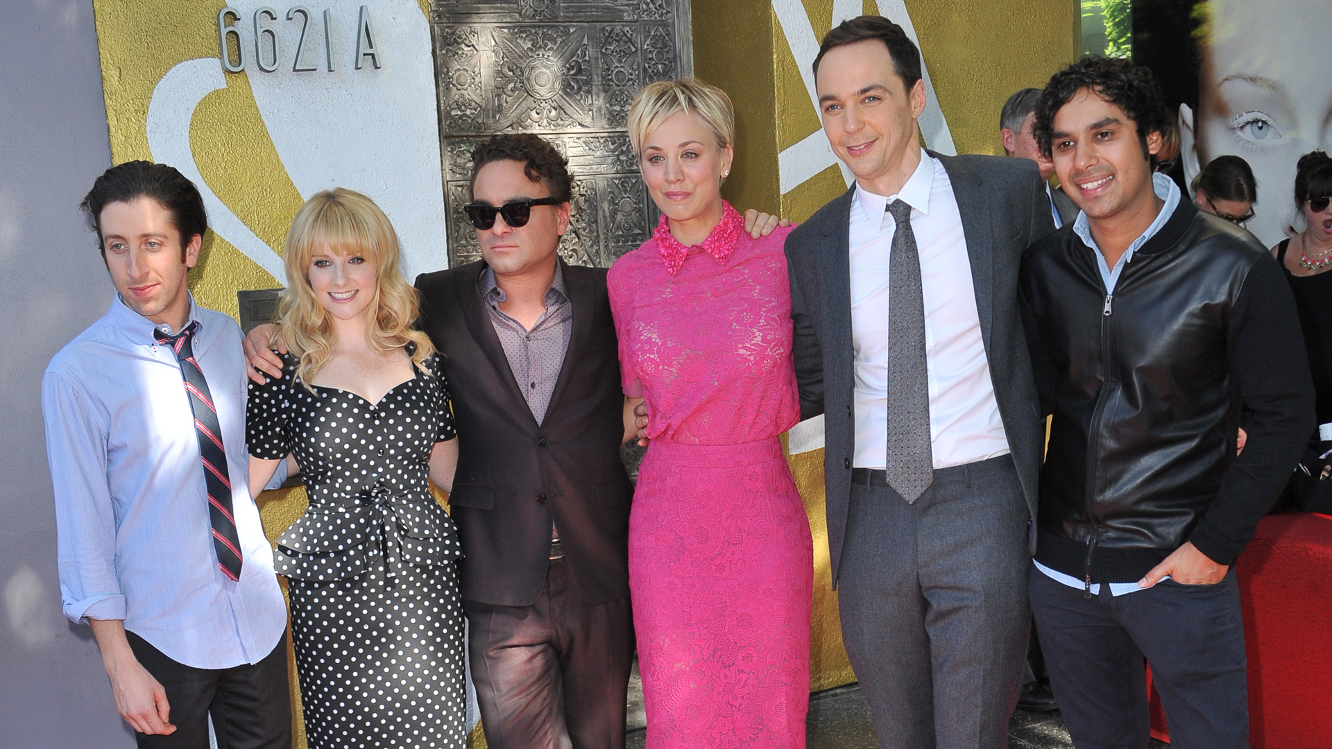 Cast Of The Big Bang Theory – $900,000