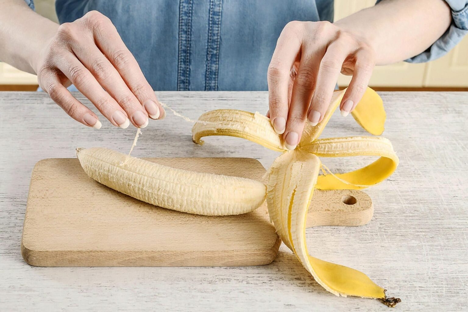 the-stringy-parts-of-bananas-what-are-they-and-what-are-they-for